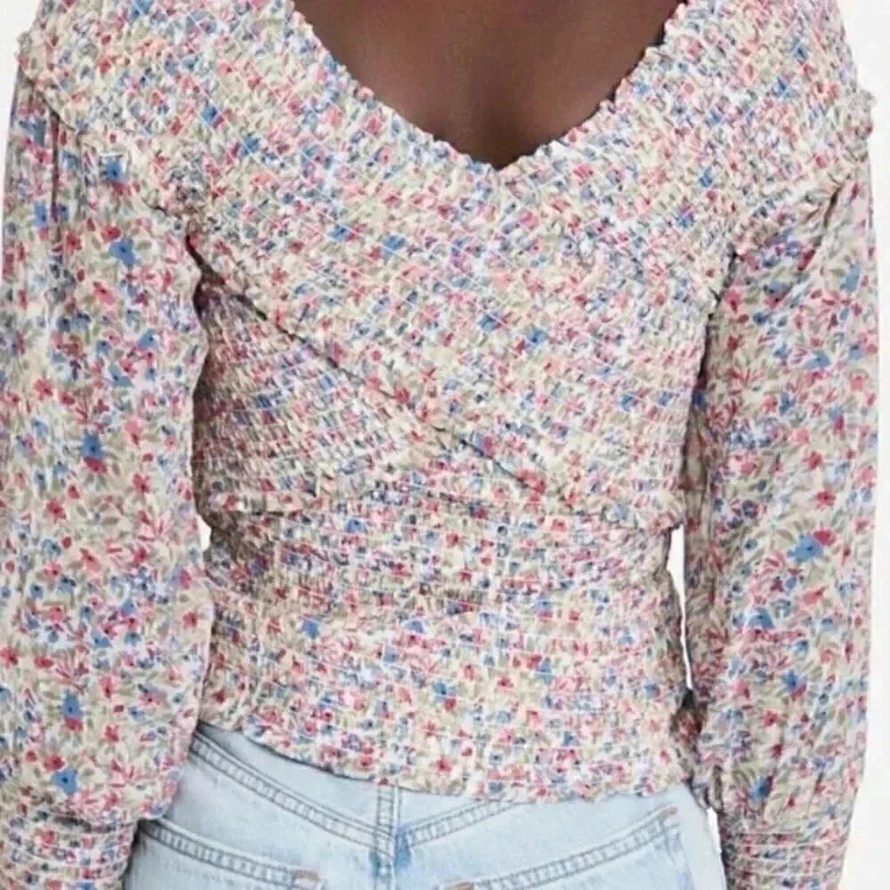BB Dakota Smocked Floral Print Blouse Large - Picture 4 of 8
